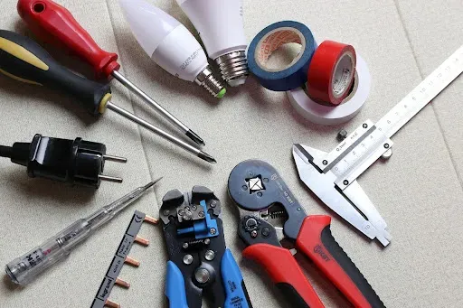 Tips for Finding the Right Electrician
