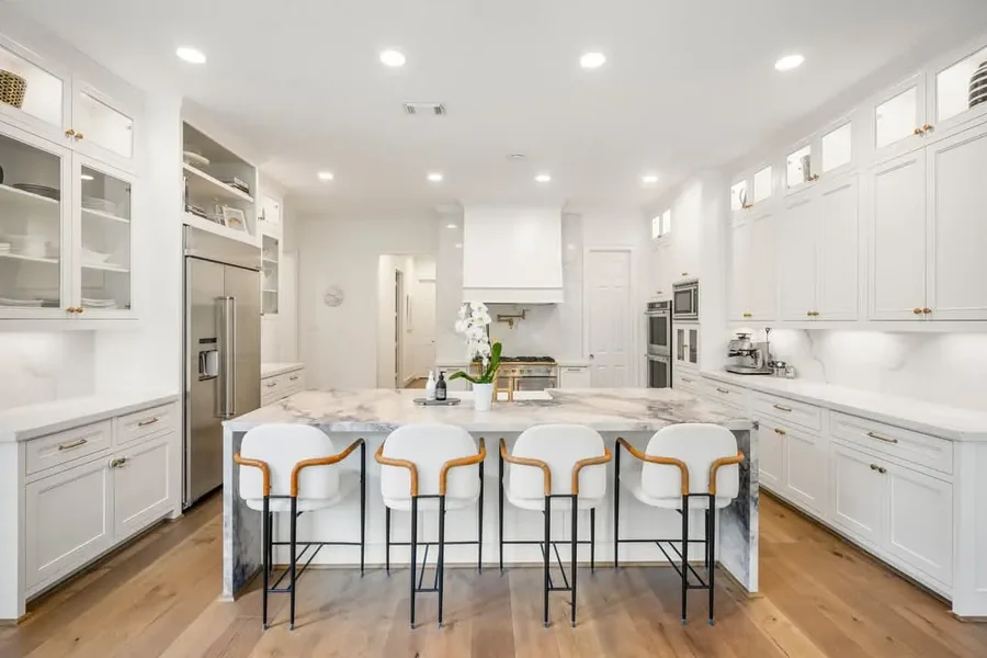 Local Cabinet Contractor